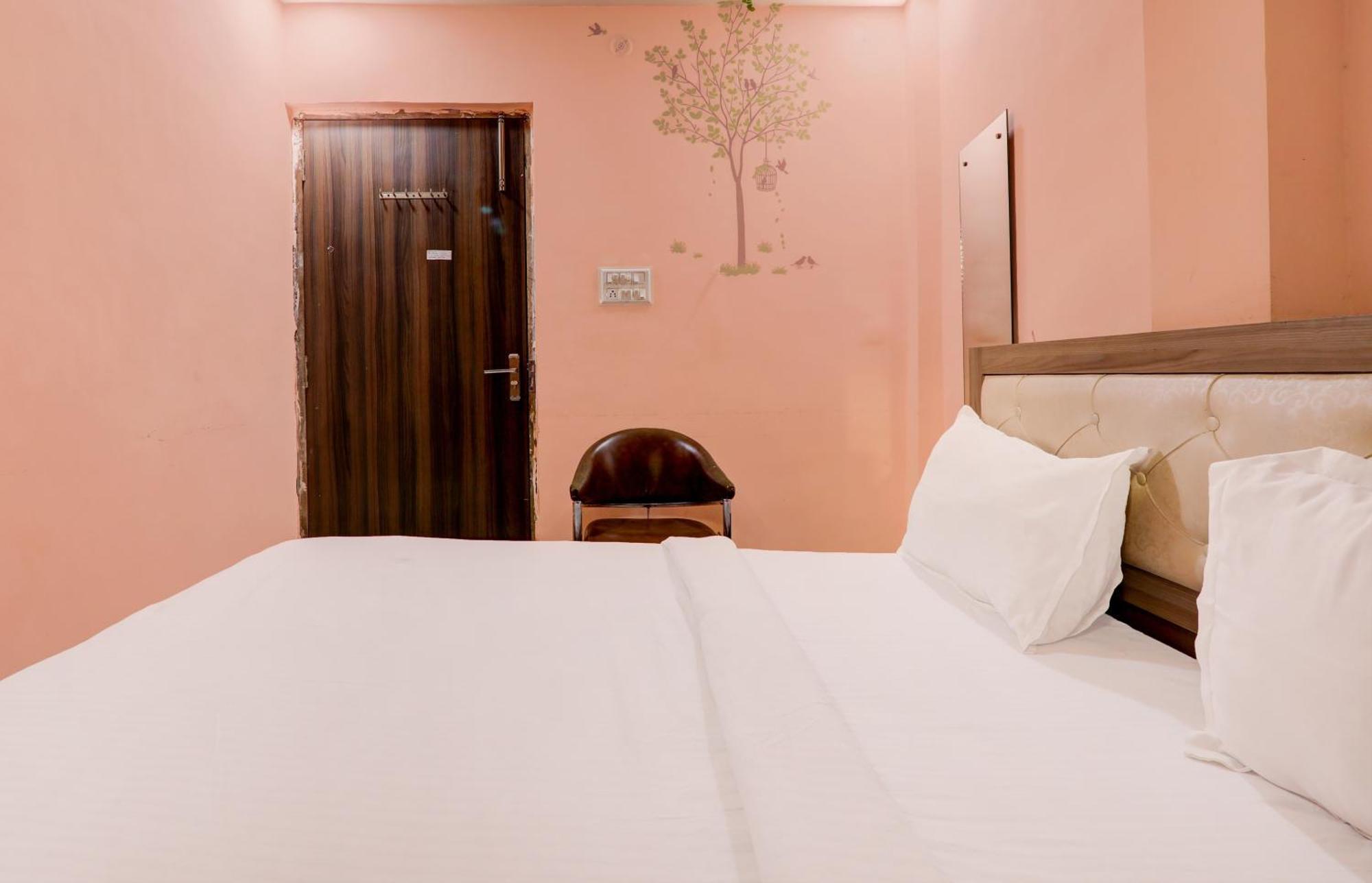 Muthiganj Hotel O Rameshwar מראה חיצוני תמונה
